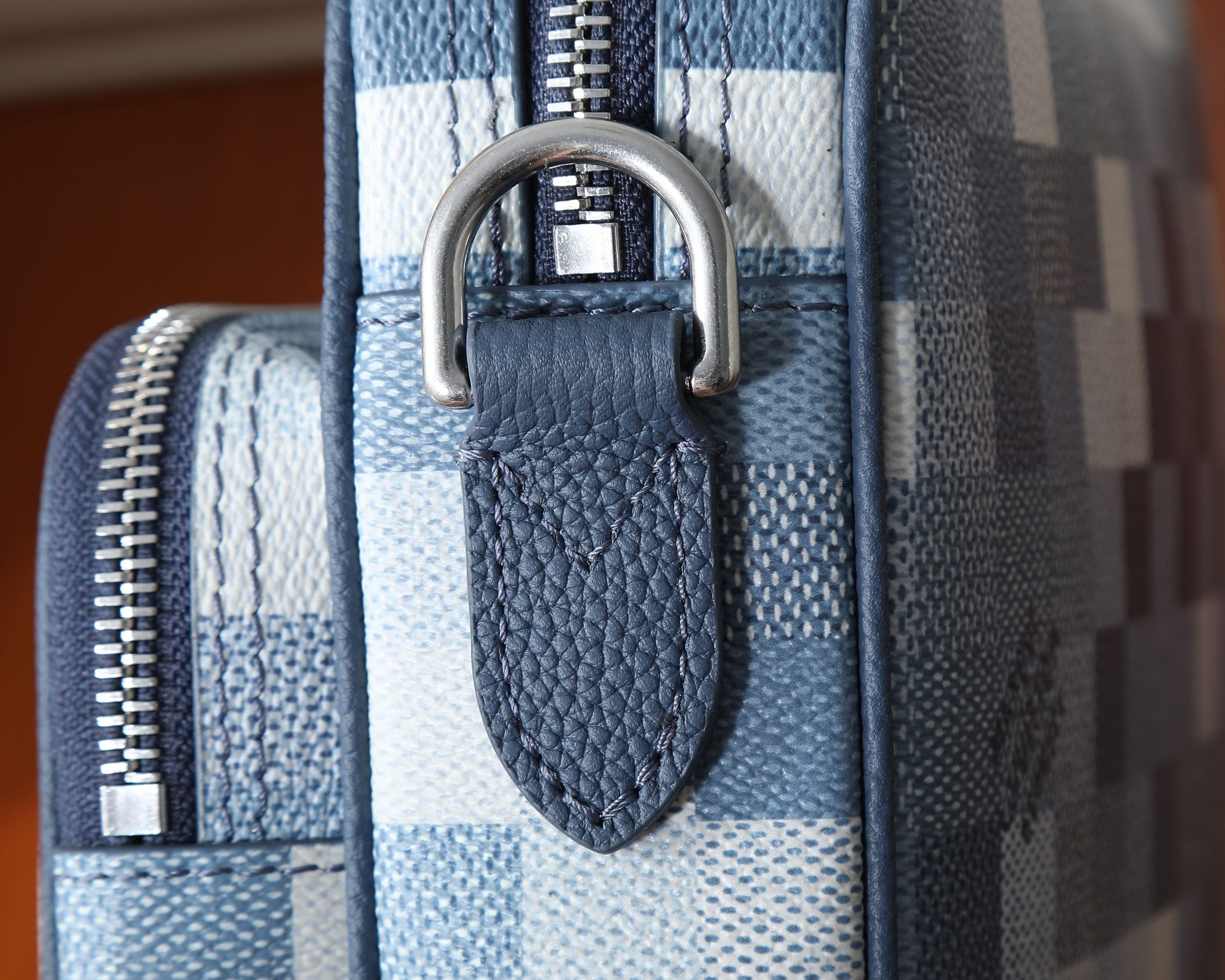 LV NIL Handbag M28606 25x17.5x11cm