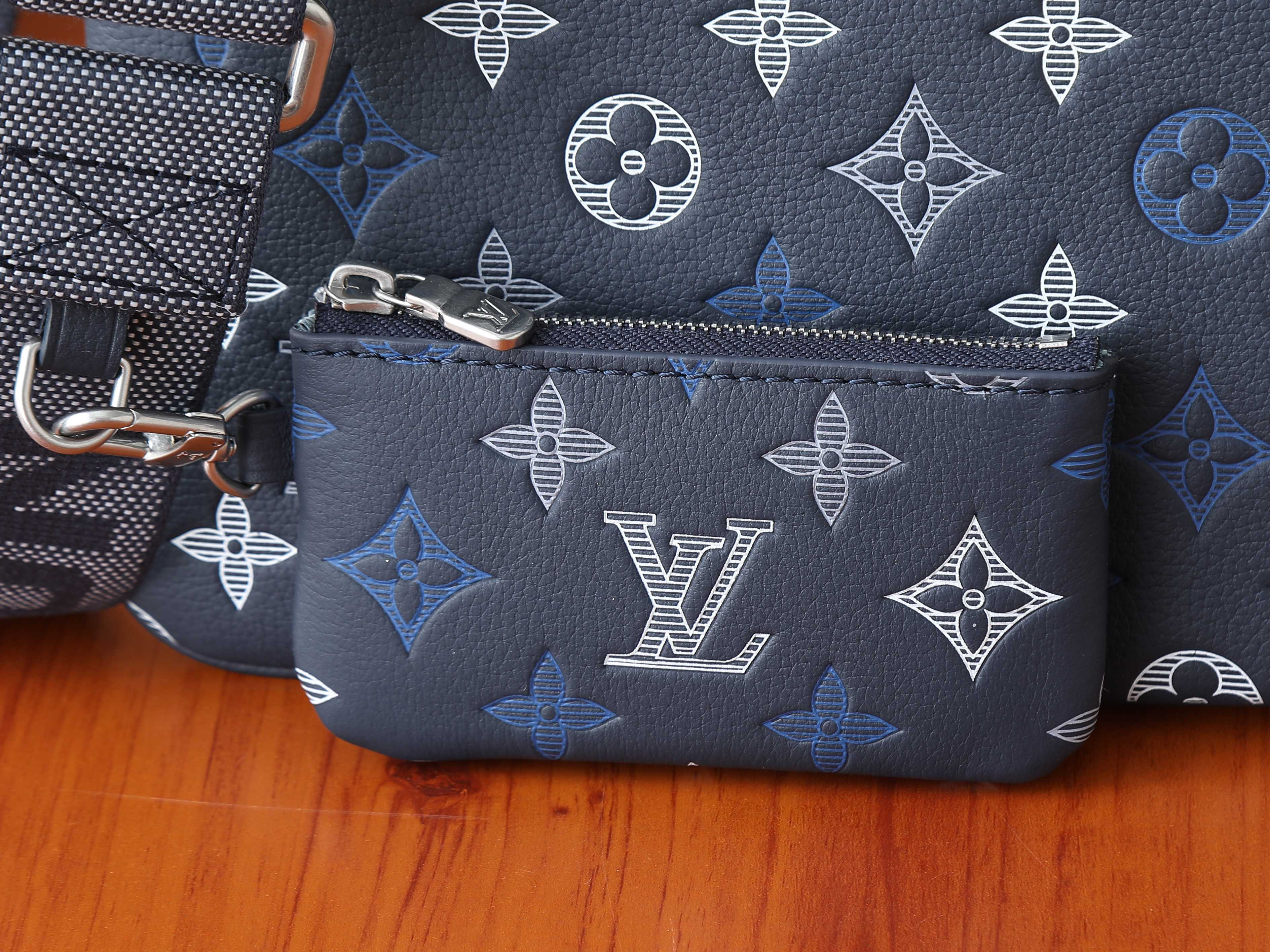 LV Trio Messenger Bag M28618 25x18.5x7cm