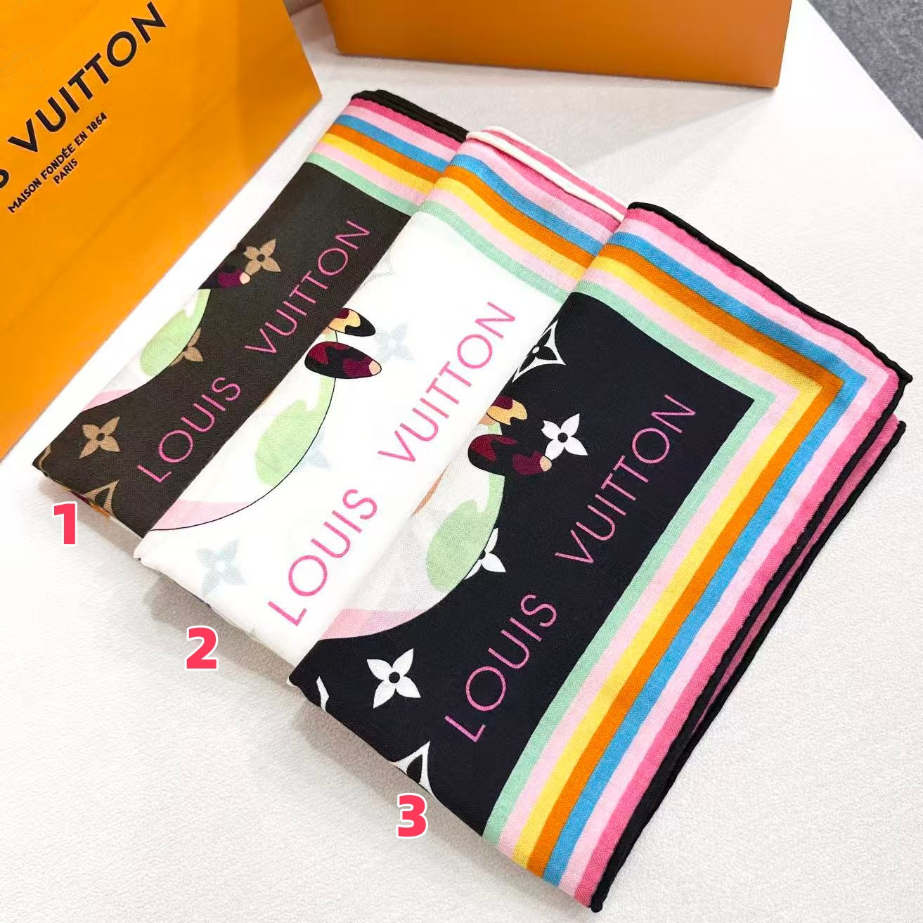 LV x TM scarf 135x135cm 30% silk 70% wool