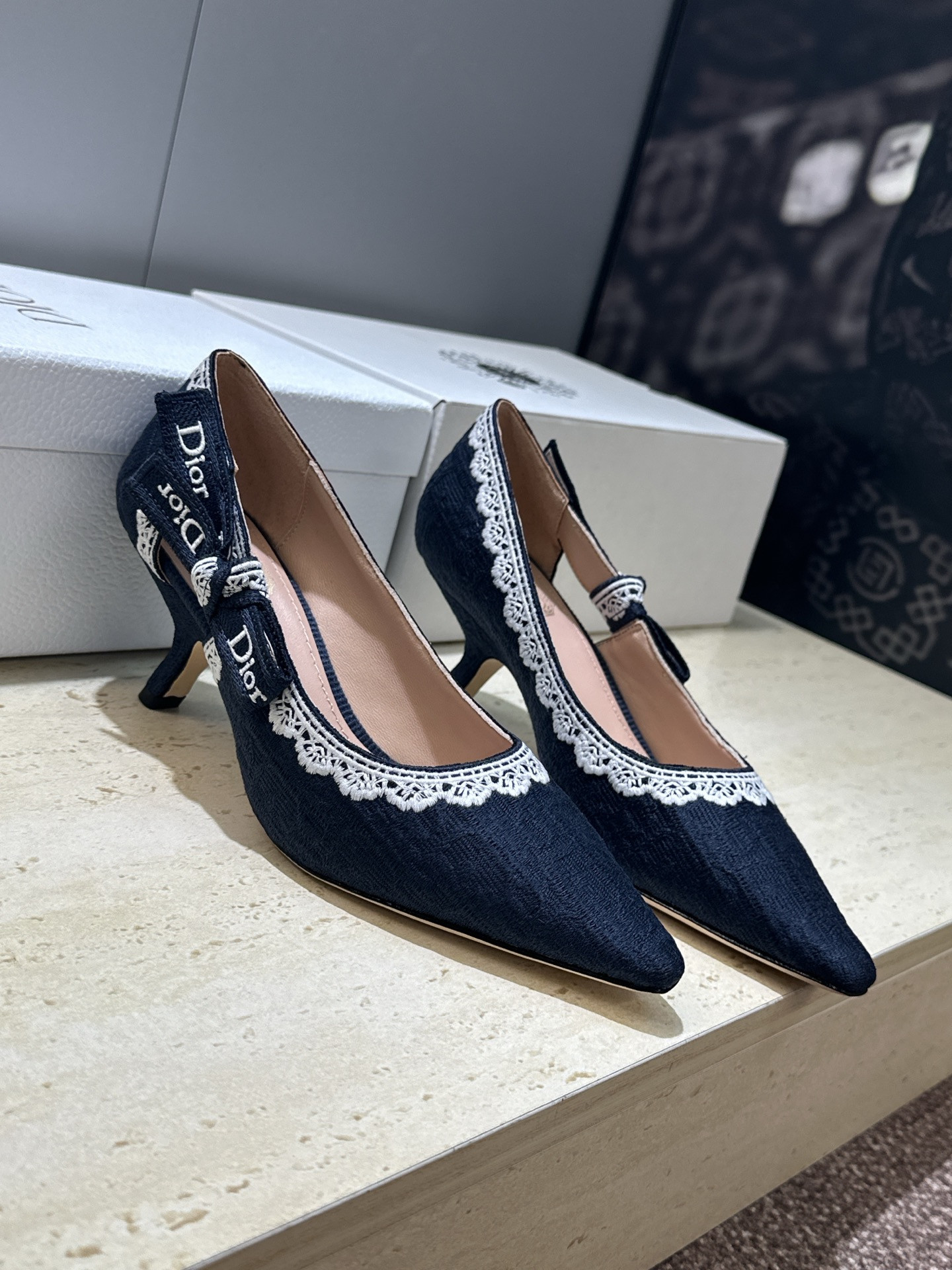 ua D*or j'aD*or pump 6.5cm heel