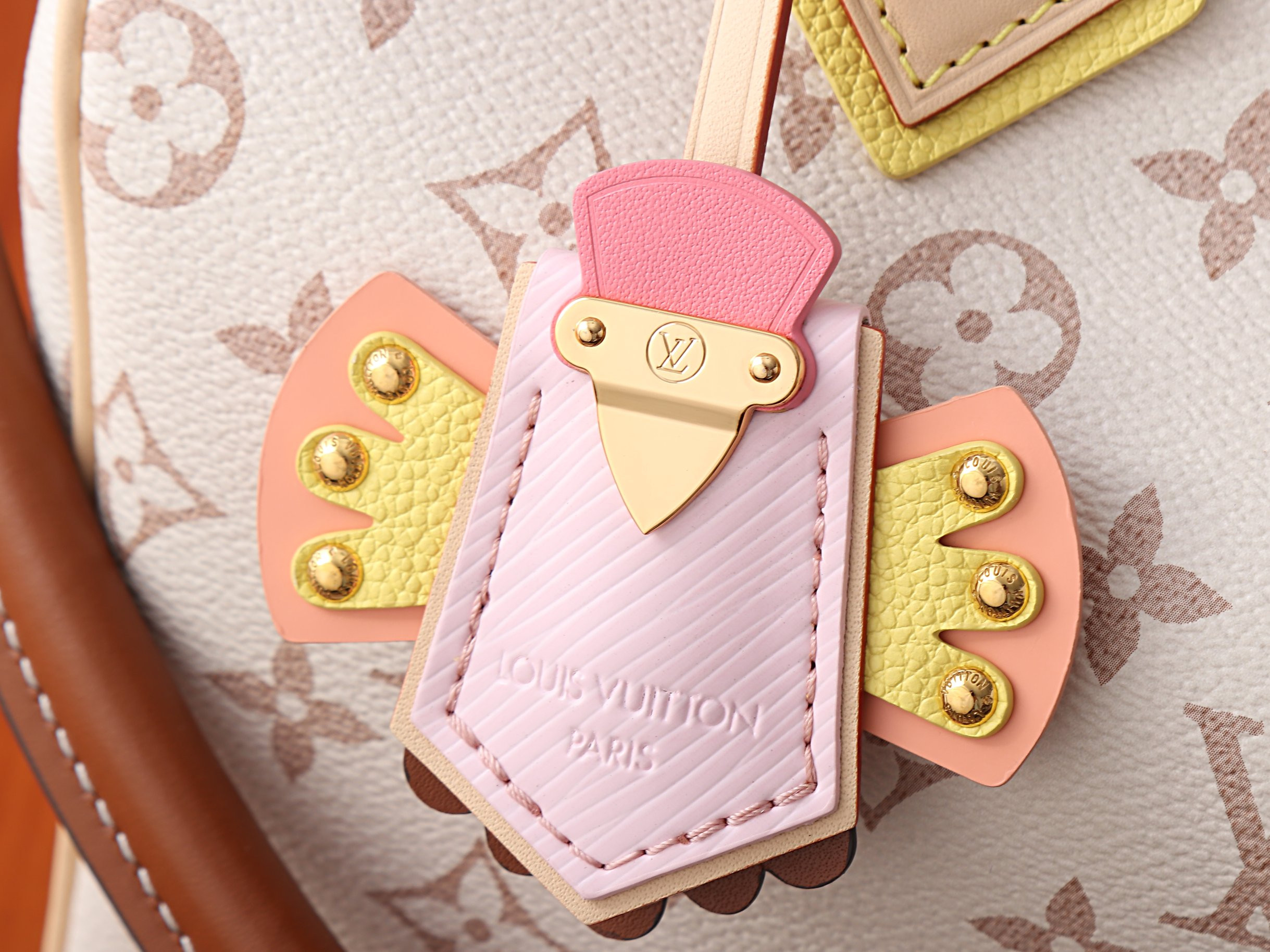 LV Speedy Bandouliere 25 M2A038 26x19x15cm