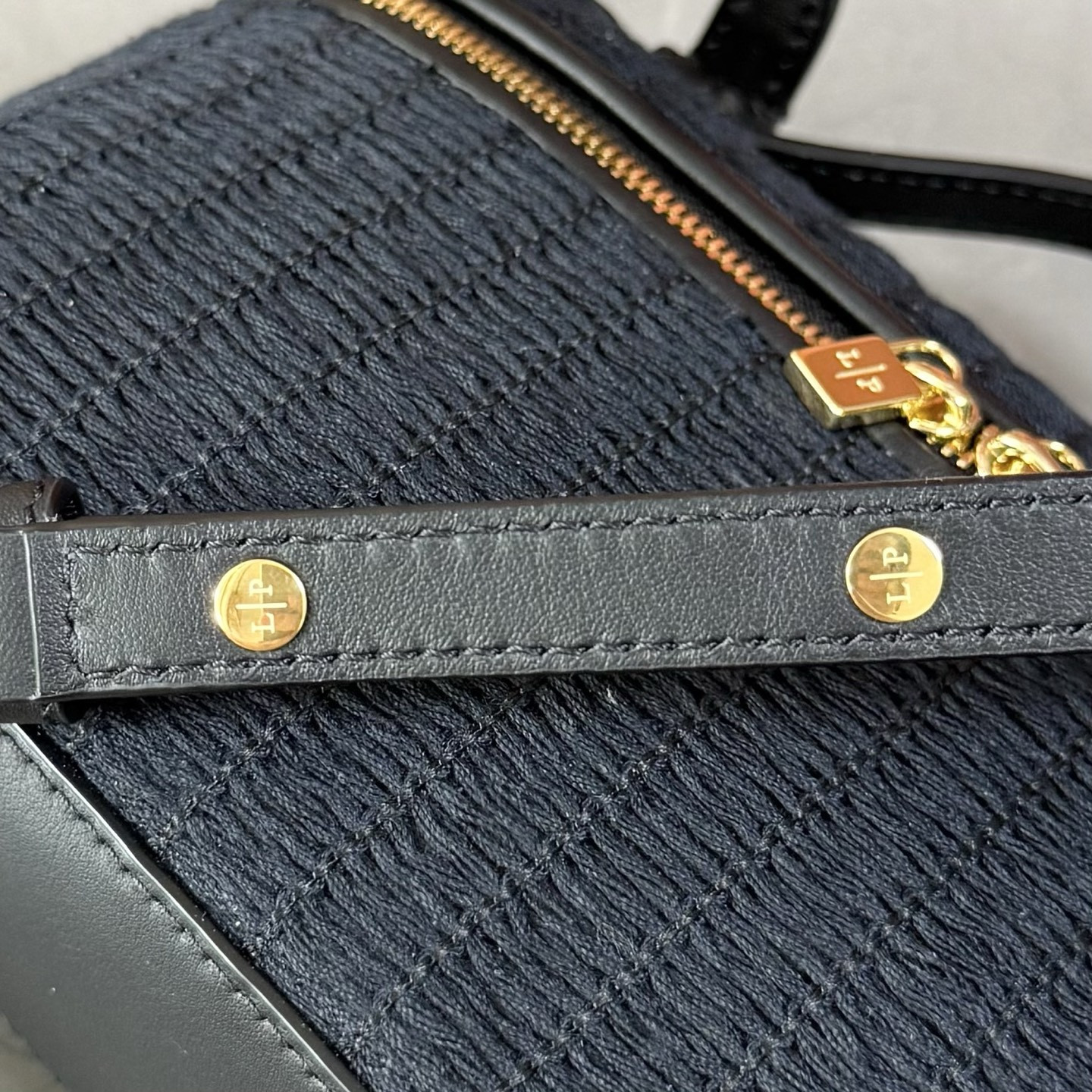 L**o p*ana extra pocket l19 deep blue 11 x 19 x 6.5 cm