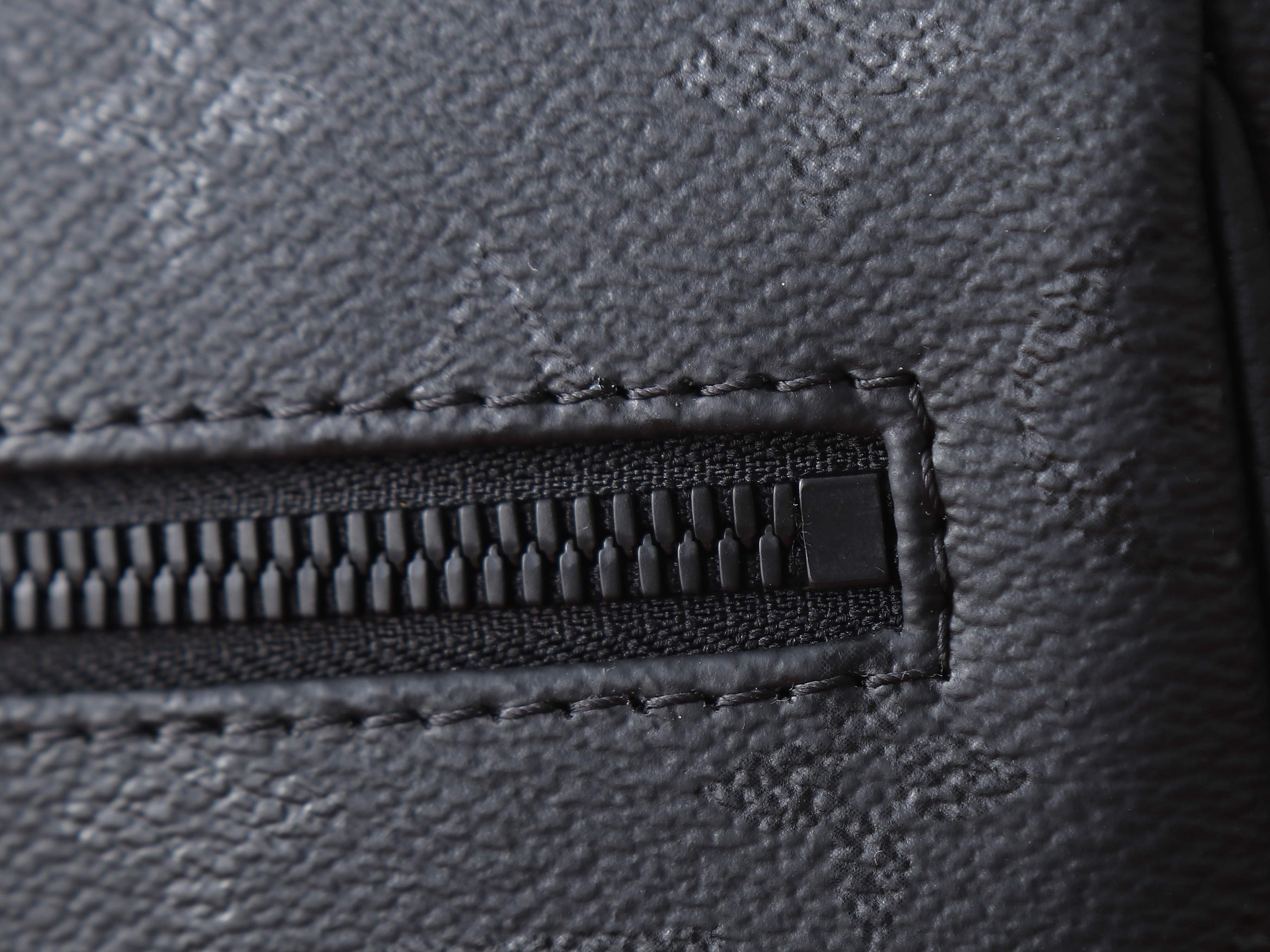 LV Bastille PM M2A195 23x27x8cm