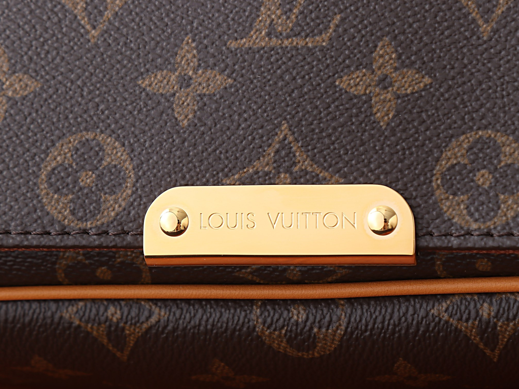 LV Bastille PM M2A191 23x27x8cm