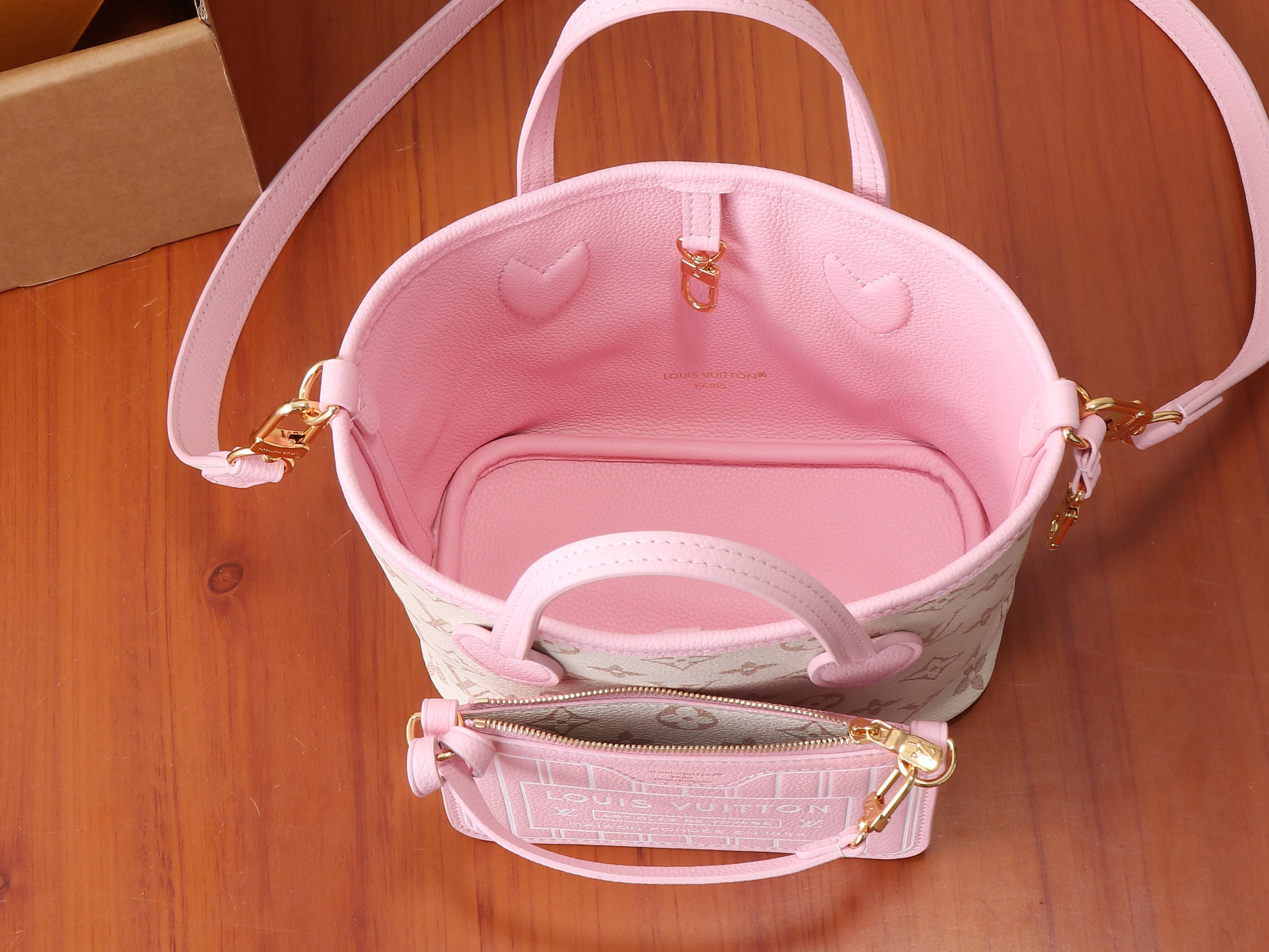 LV Neverfull Inside Out BB M2A466 26.5x16.5x11cm