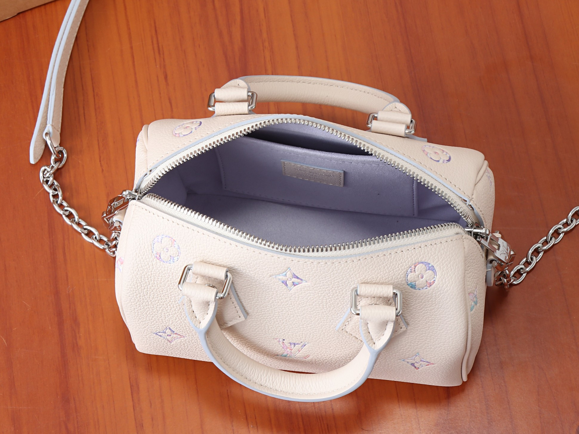 LV Speedy Bandoulière 20 M2A099 20.5x13.5x12cm