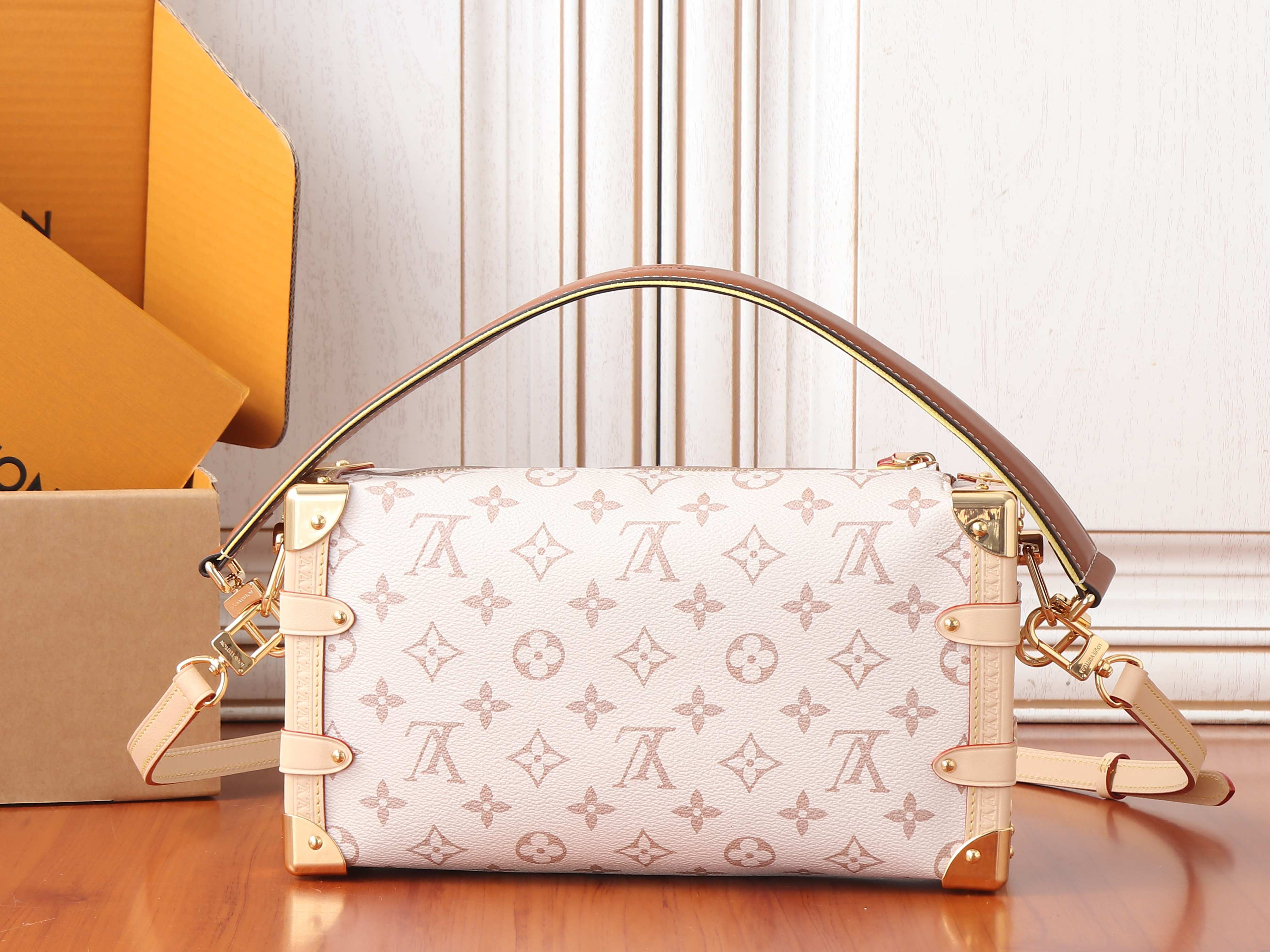 LV Side Trunk MM East-West M29913 28x15x7cm