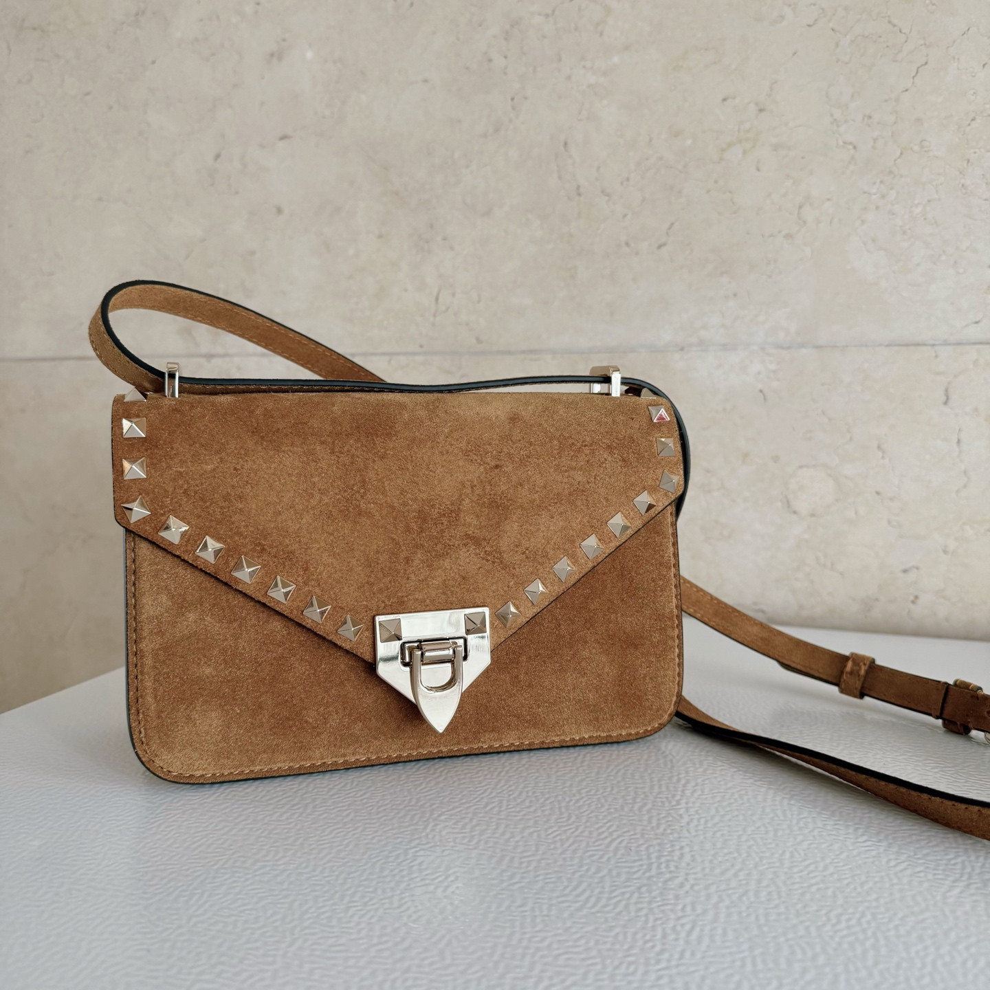Va1e*ntin0 garavani rockstud small shoulder bag 21.5x15.5x8.5cm
