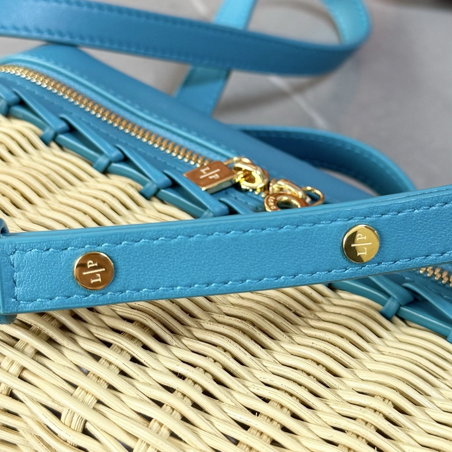 L**o p*ana extra pocket l19 wicker bag 19 x 11.5 x 7cm