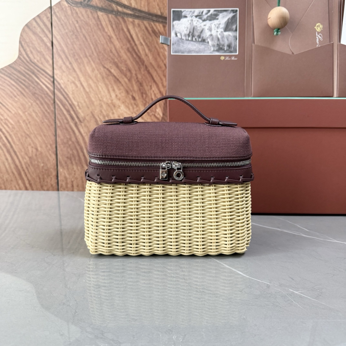 l**o p*ana extra pocket l19 N0*H-south wicker 17.5x21x10cm
