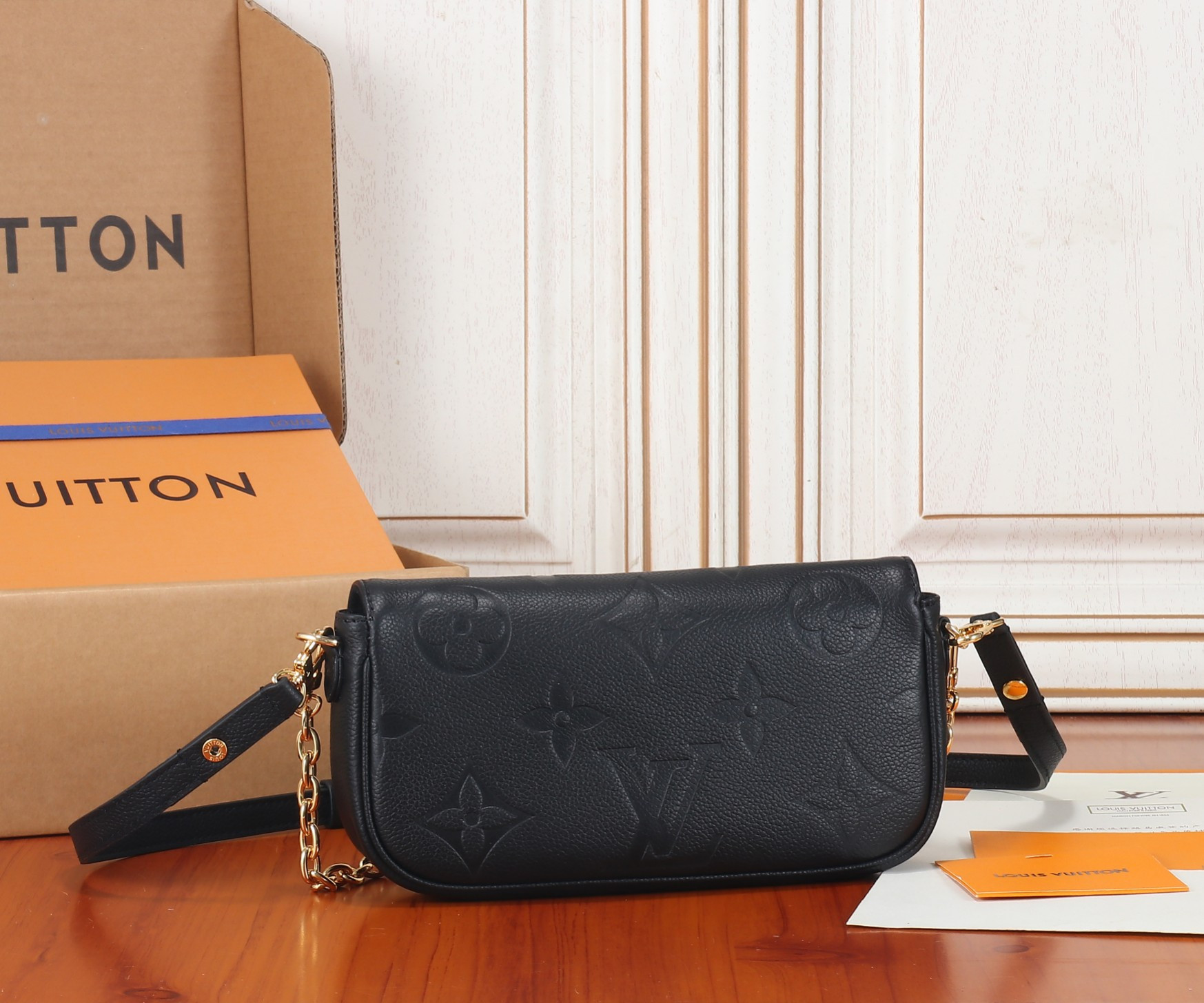 LV Wallet On Chain Ivy M82154 23.5x12x4.3cm