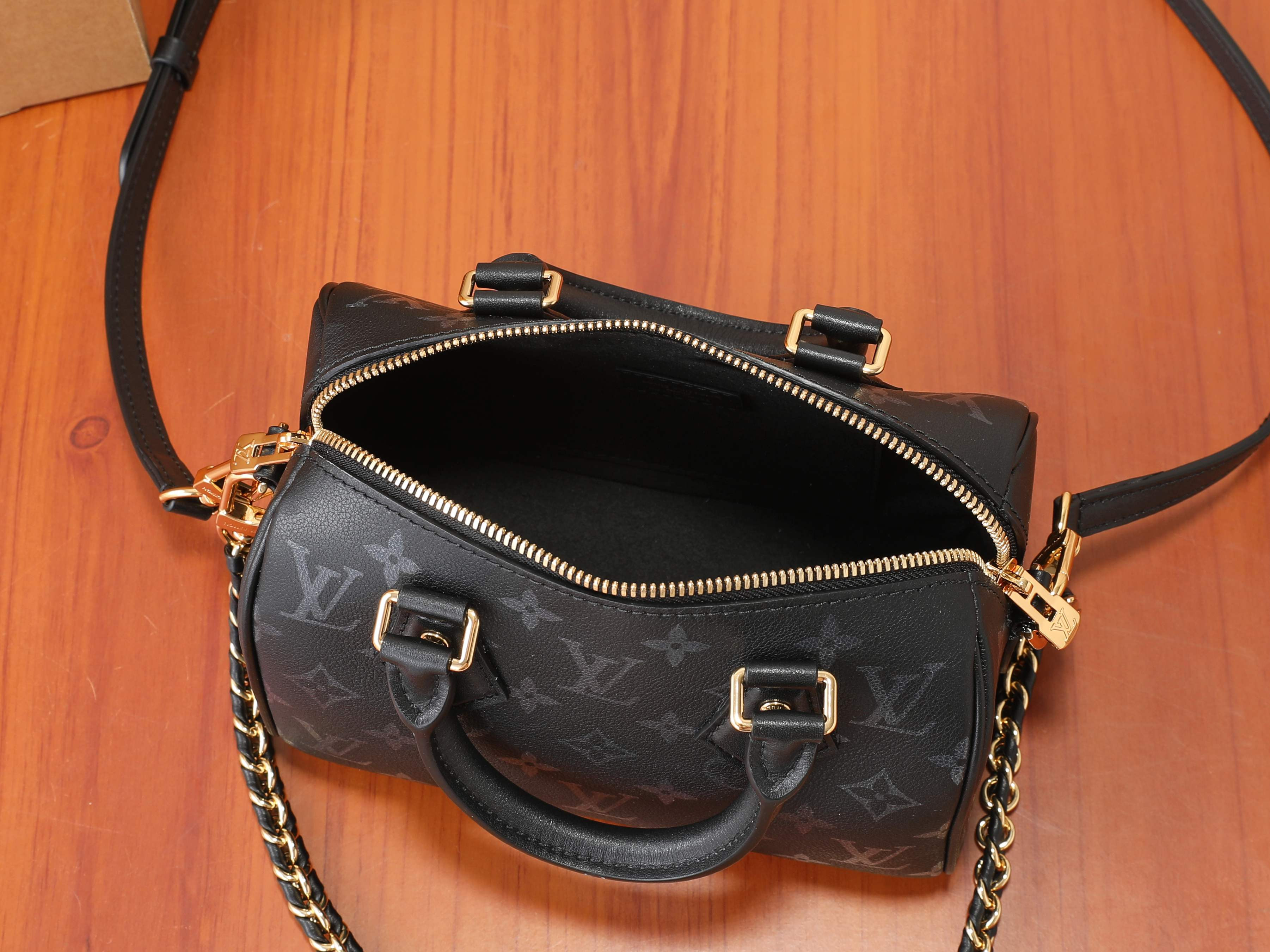 LV Speedy Bandoulière 20 M3A079 20.5x13.5x12cm