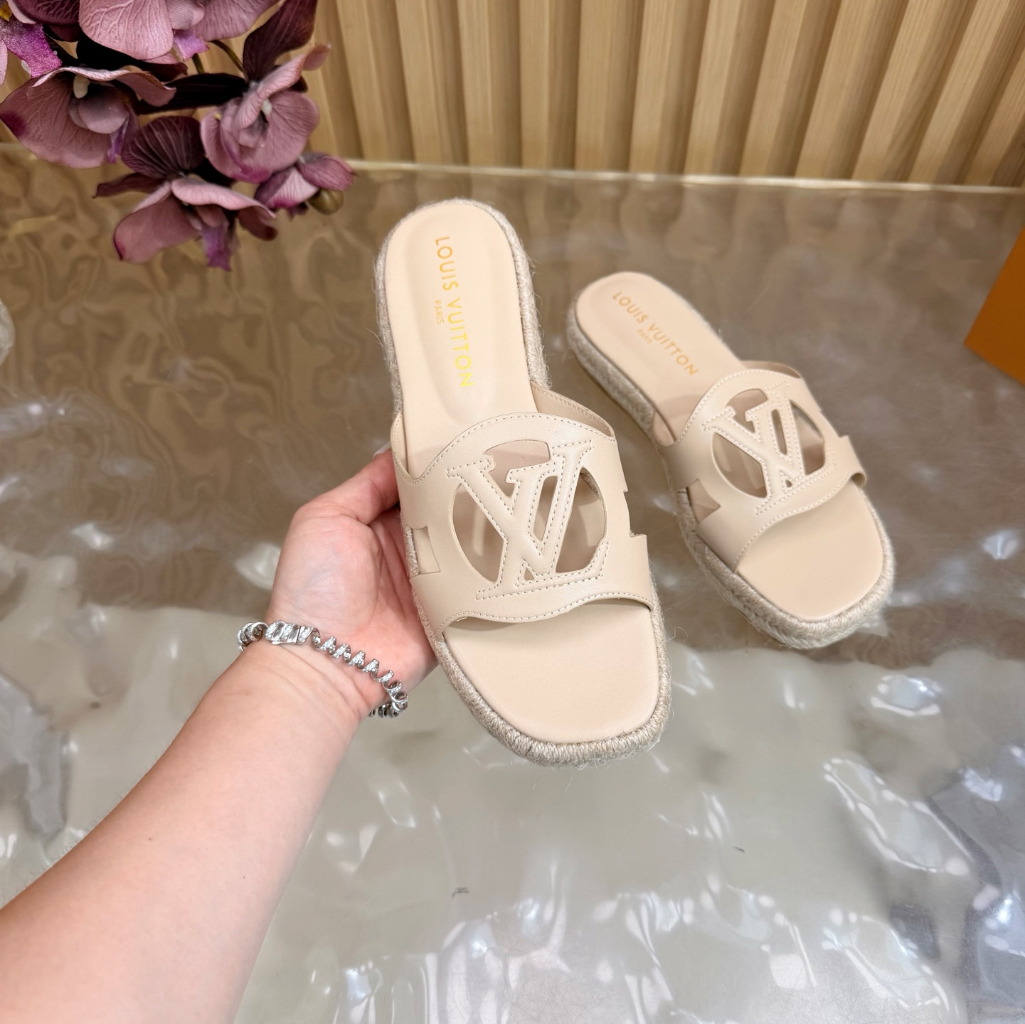 UA LV Isola Flat Espadrille
