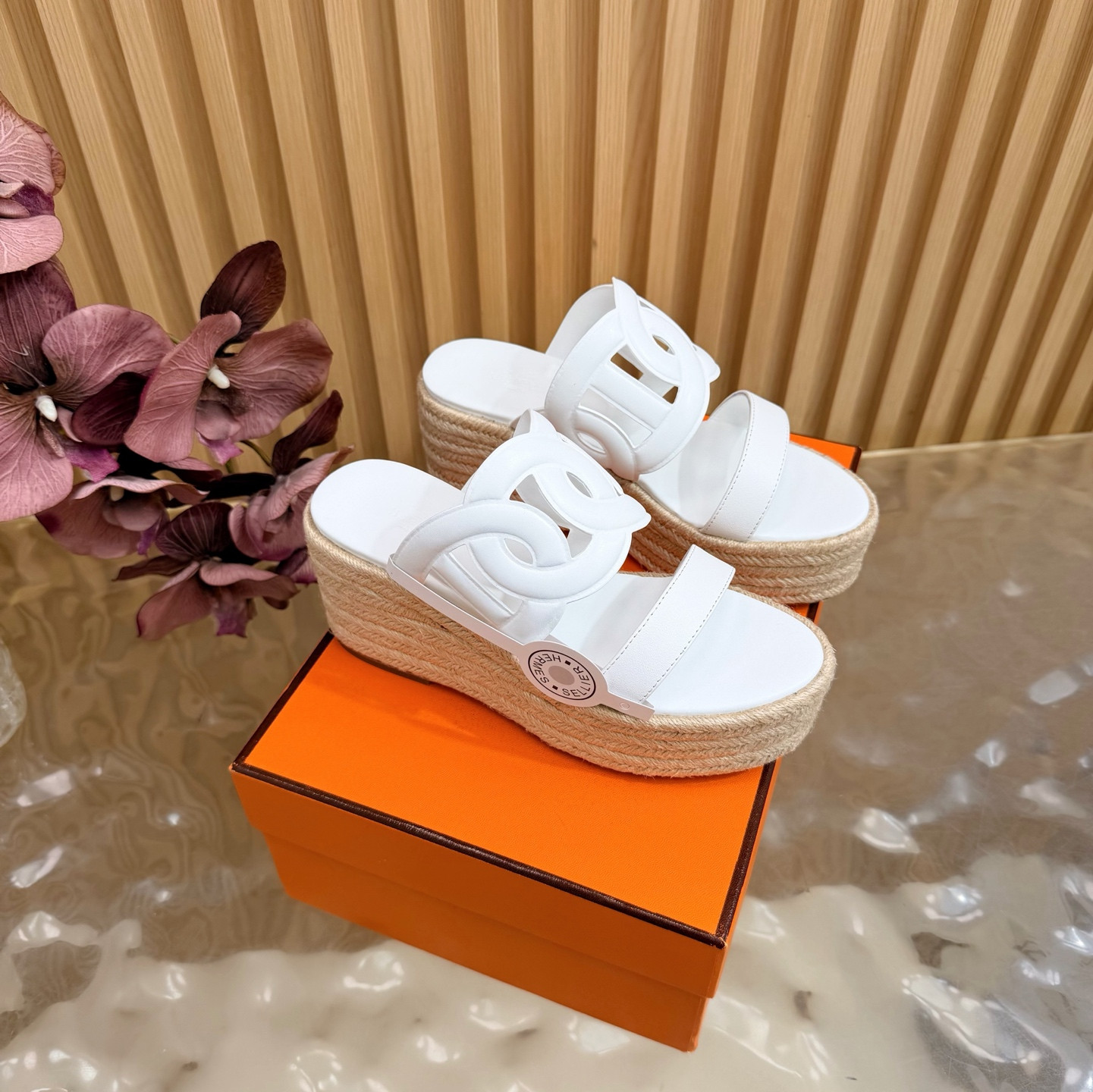ua H**mes ithea espadrille